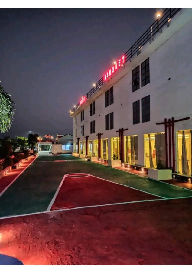 Gods County Hotels & Resorts 타라피트 외부 사진