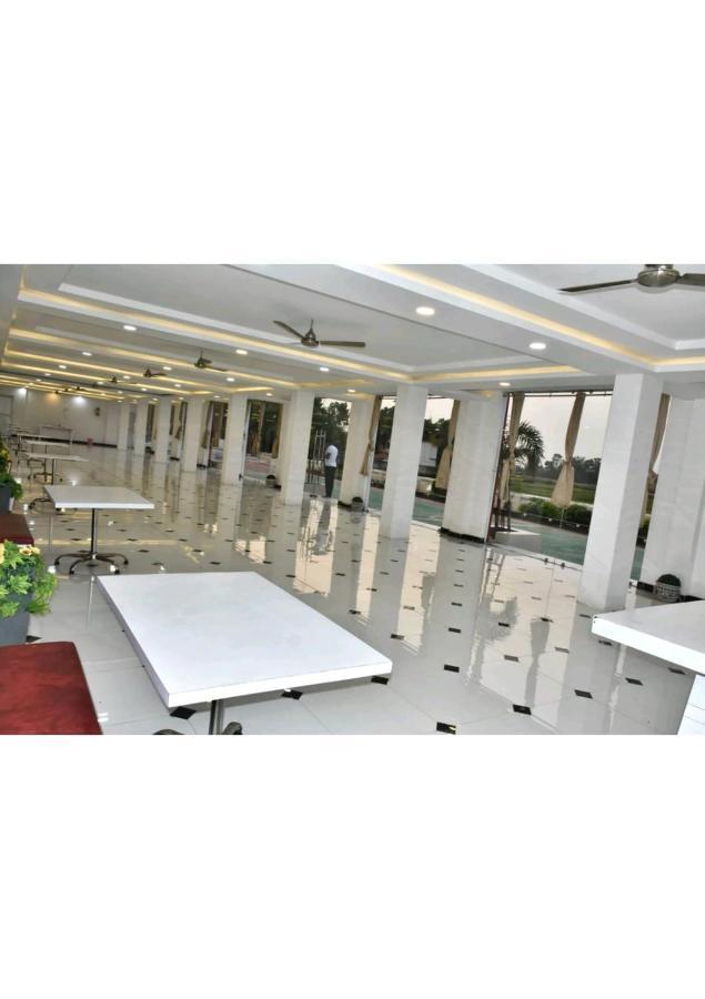 Gods County Hotels & Resorts 타라피트 외부 사진